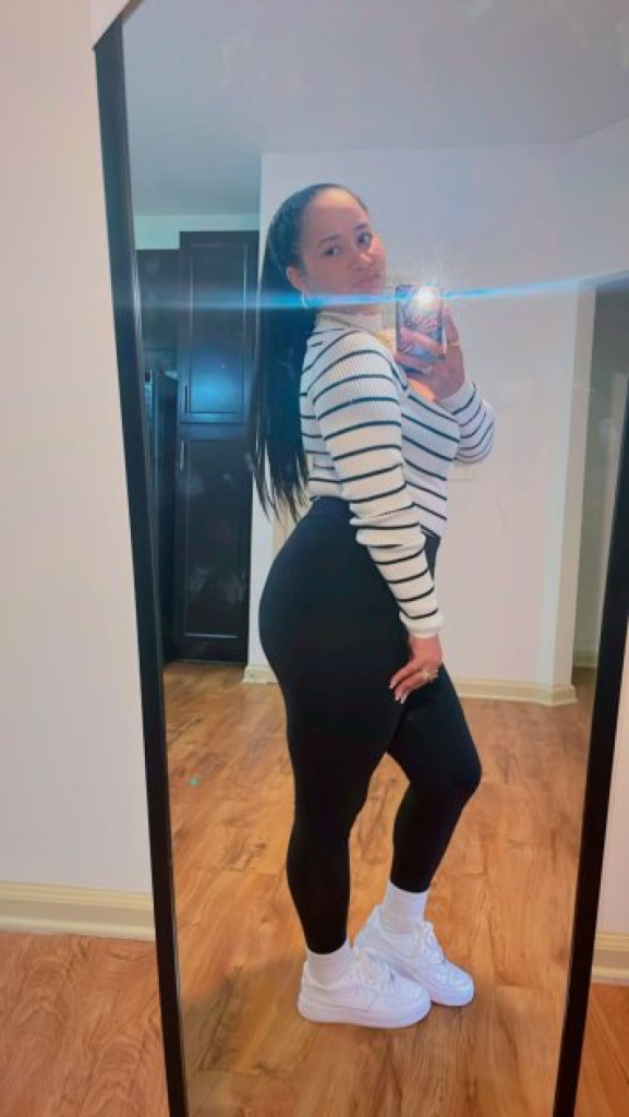 Cubanita 🍑💦 photo 1