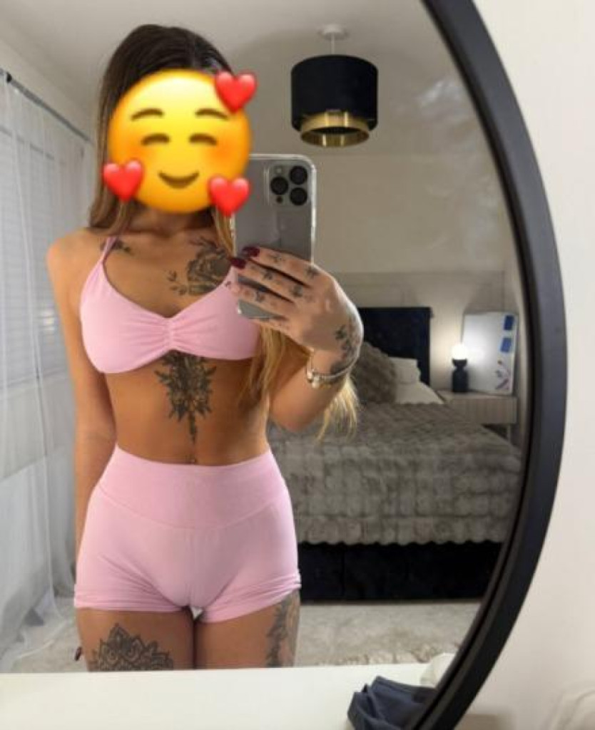 Available now for you papi😉💋💋 photo 1