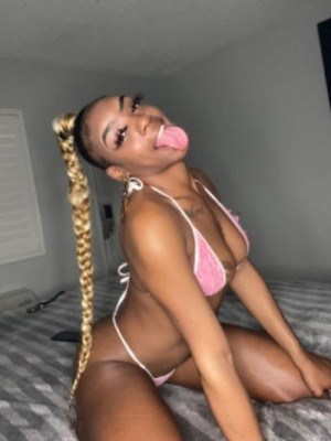 Hello Boys 🤩I'm Ready To Have Some Hot Fun💦🍆🌹 Love to Suck you Dry 👅 Party girl/ Available 24/7 listing photo