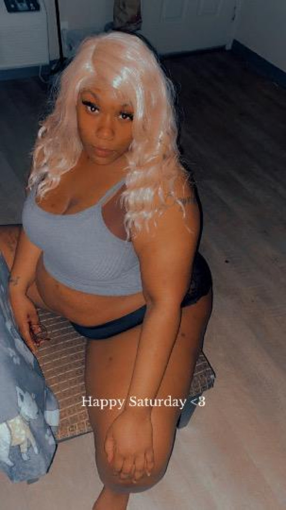 TASTYYWAYY💦🍑 photo 1