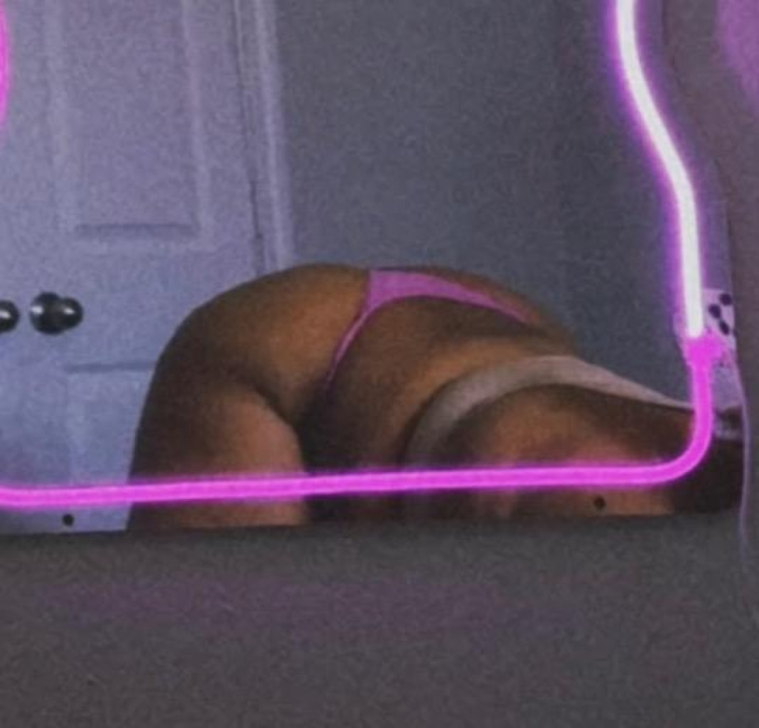 WETTTT💦 photo 1