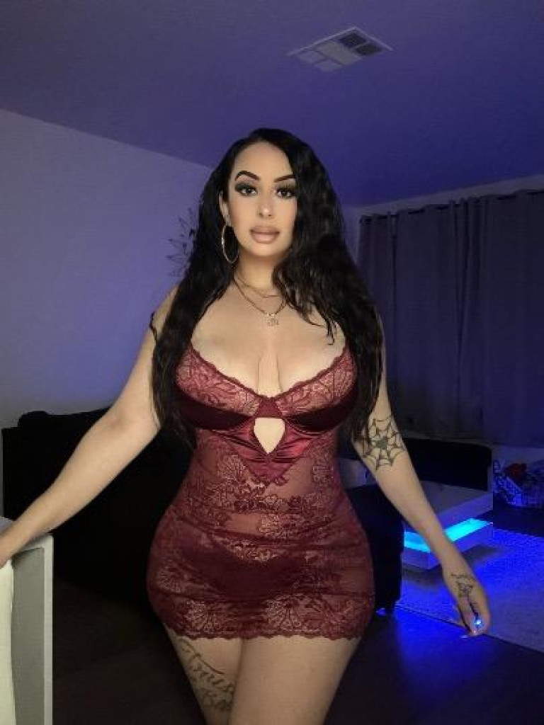 Nikki photo 1