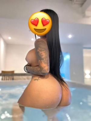 Latina hot 🇨🇴 listing photo