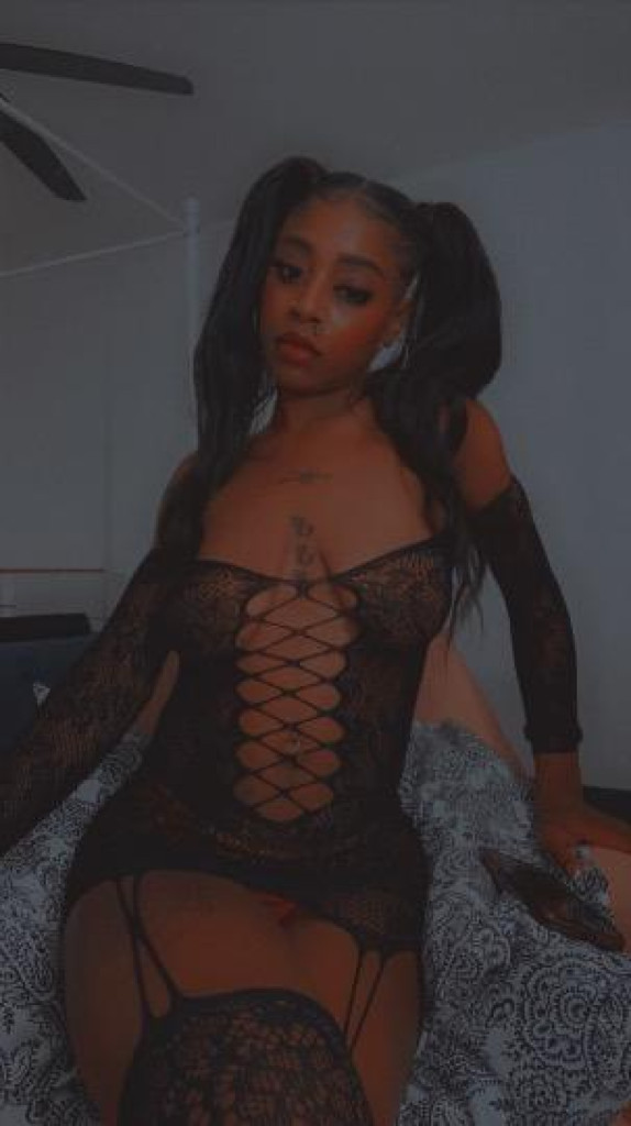 Discreetvirgo photo 1