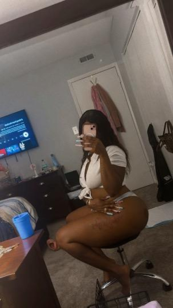 Kiki photo 1