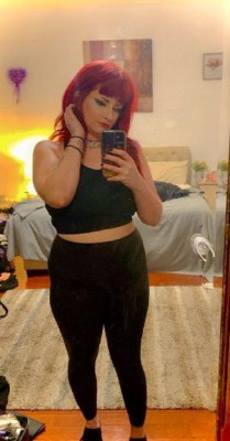 insatiable redhead who loves to play ✨ spoil me & I'll spoil you listing photo