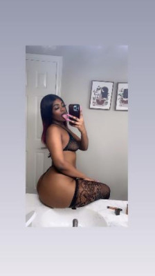 VenomRedd listing photo