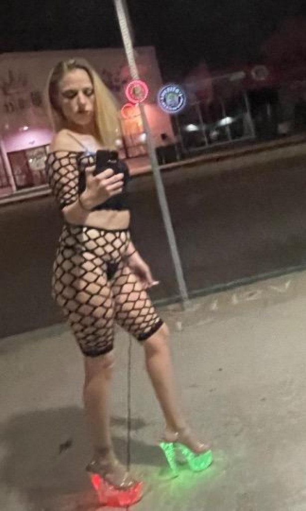 Mandy photo 1