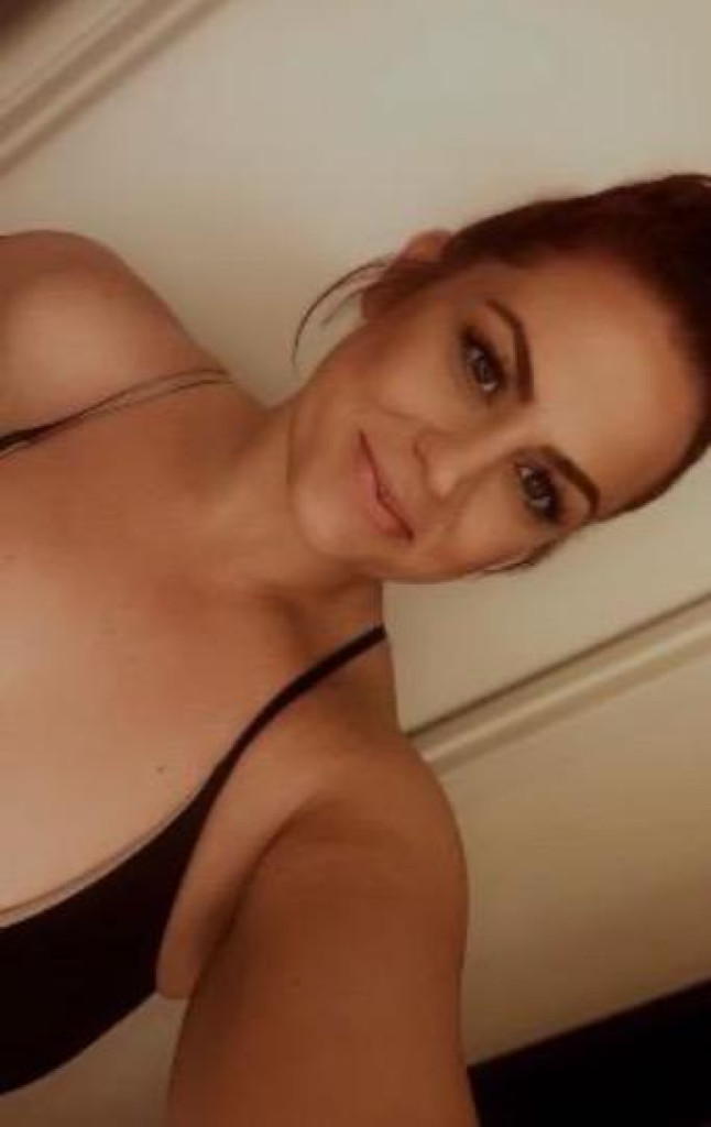 Nikole photo 1