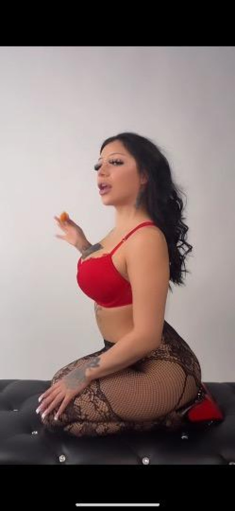 hot and sexy latina photo 1