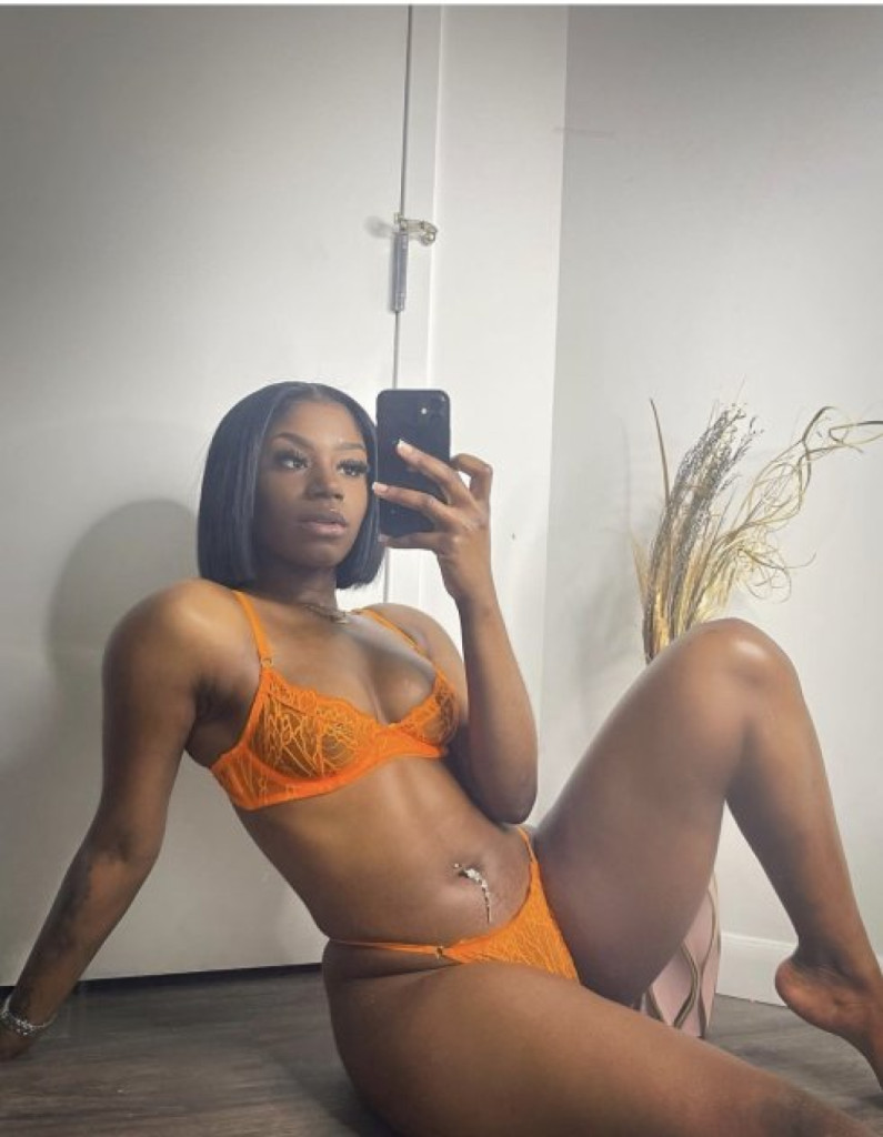 LaLa photo 1