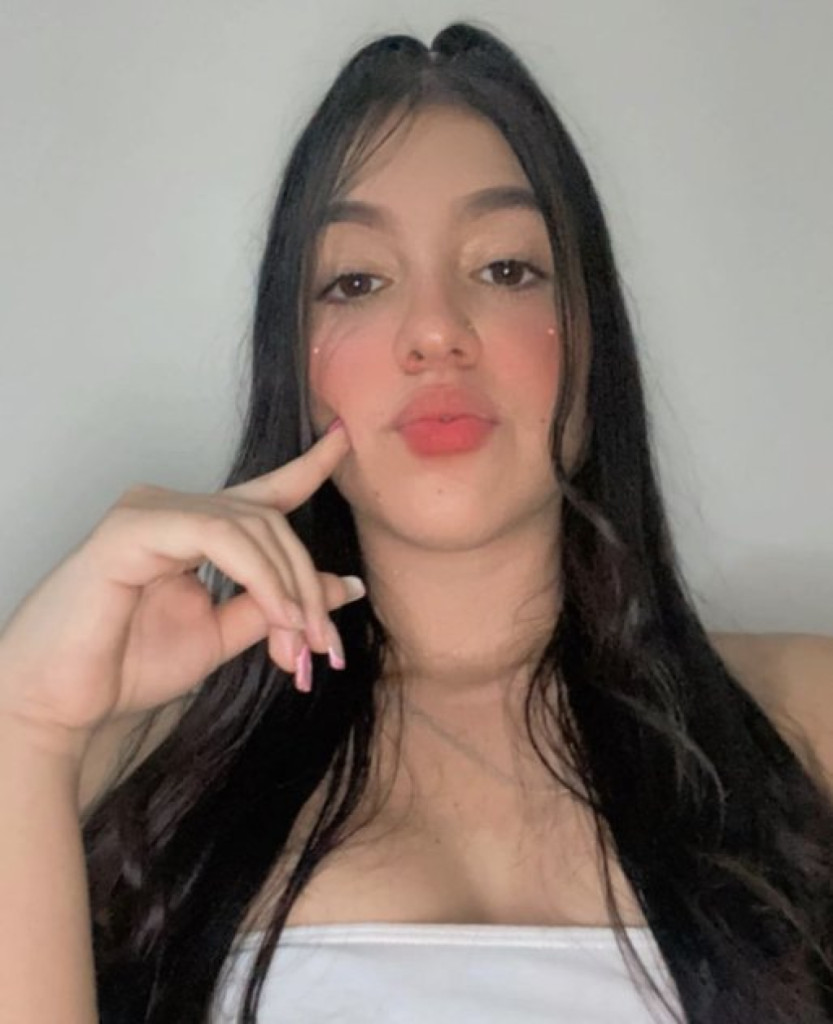 Ella photo 1