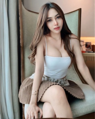 Big breast girl listing photo