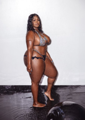 Juicy fantasy listing photo