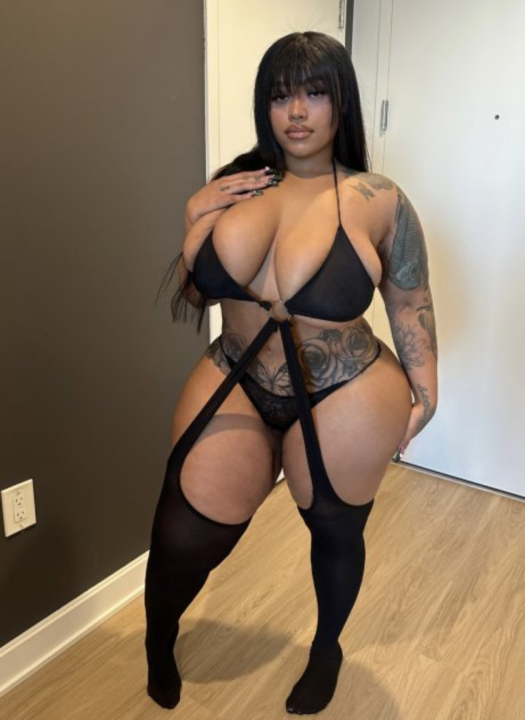 Suzy Marie photo 1