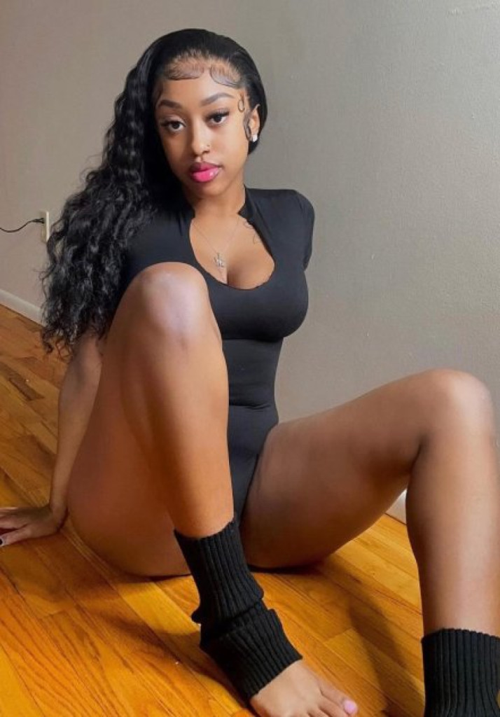 Alexis photo 1