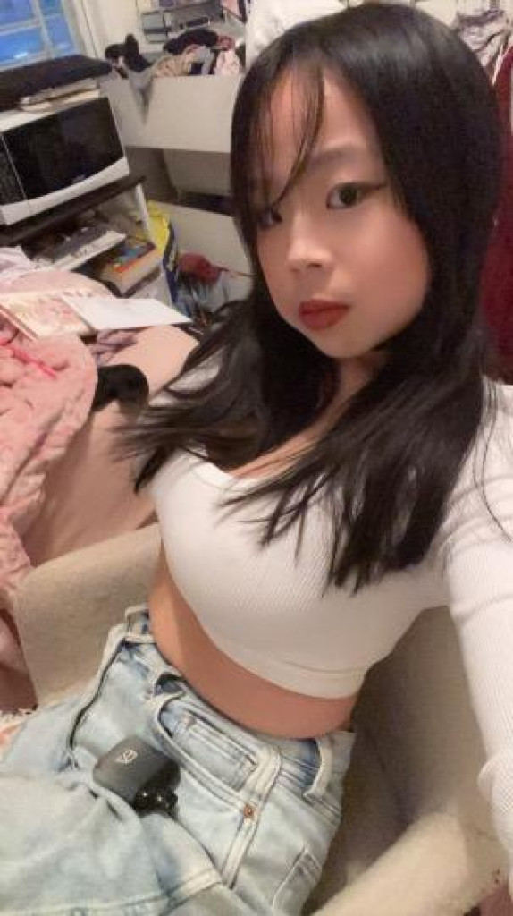 Mia photo 1