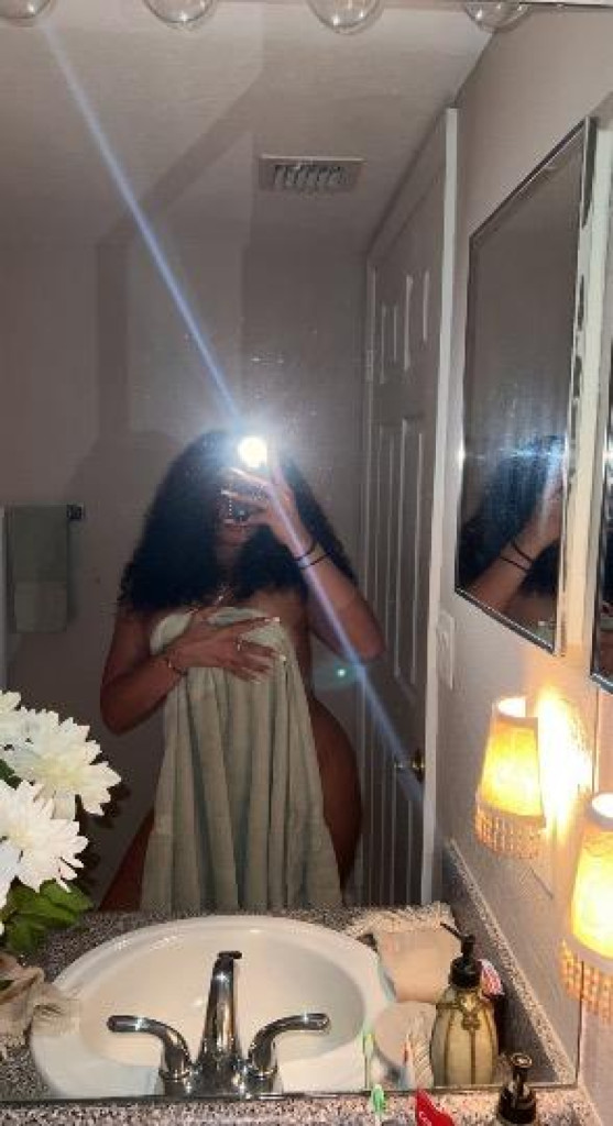 Mia photo 1