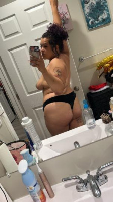 Roxie listing photo
