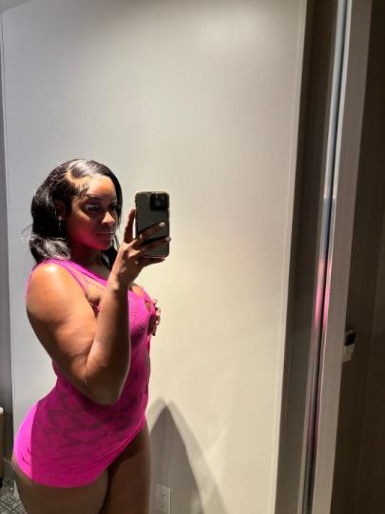 Desiree photo 1