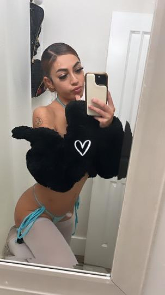 Bella photo 1