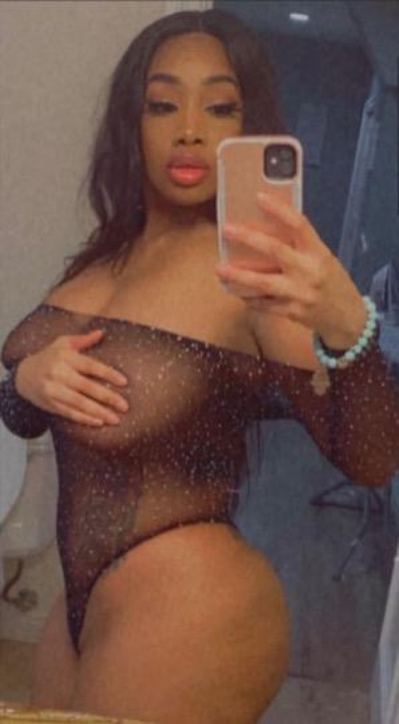 DANIELLEKIARA photo 1