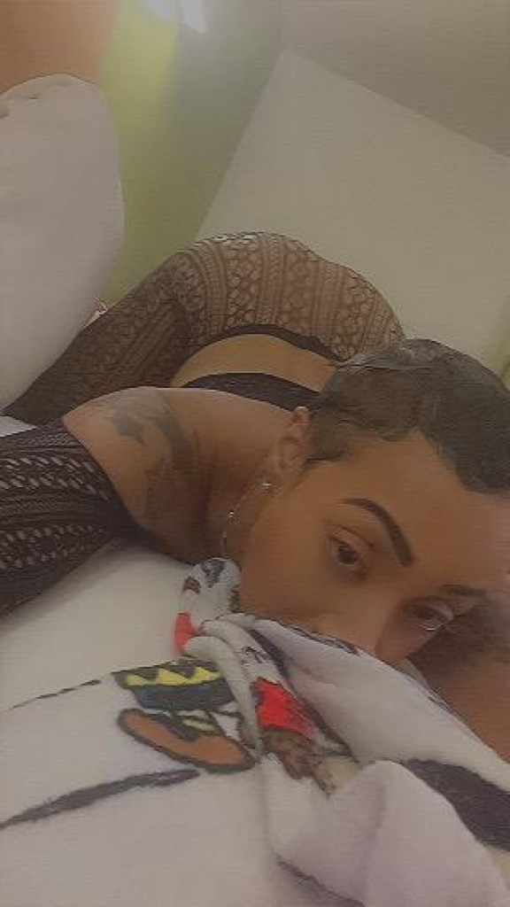 Jazmine photo 1