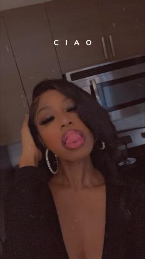 Nayy photo 1