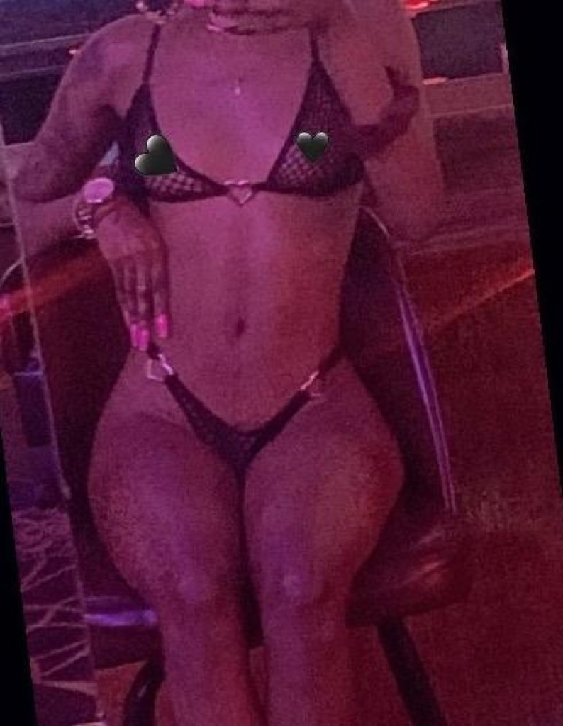 SWEET & PETITE 💦 photo 1