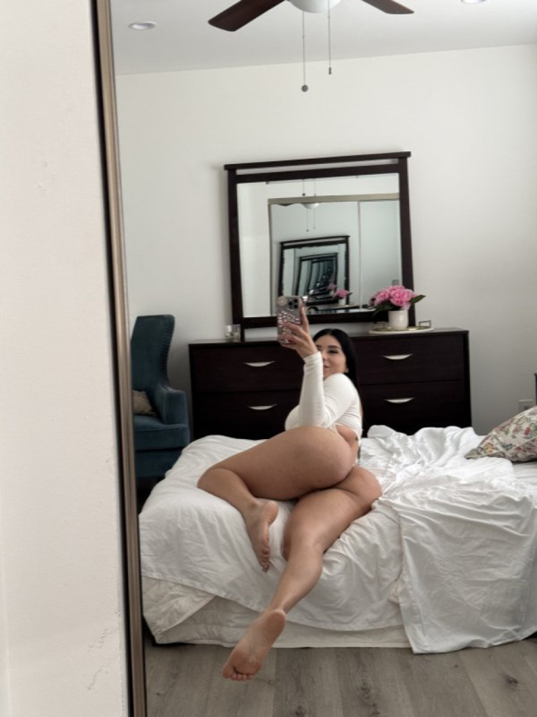 Amaarae photo 1