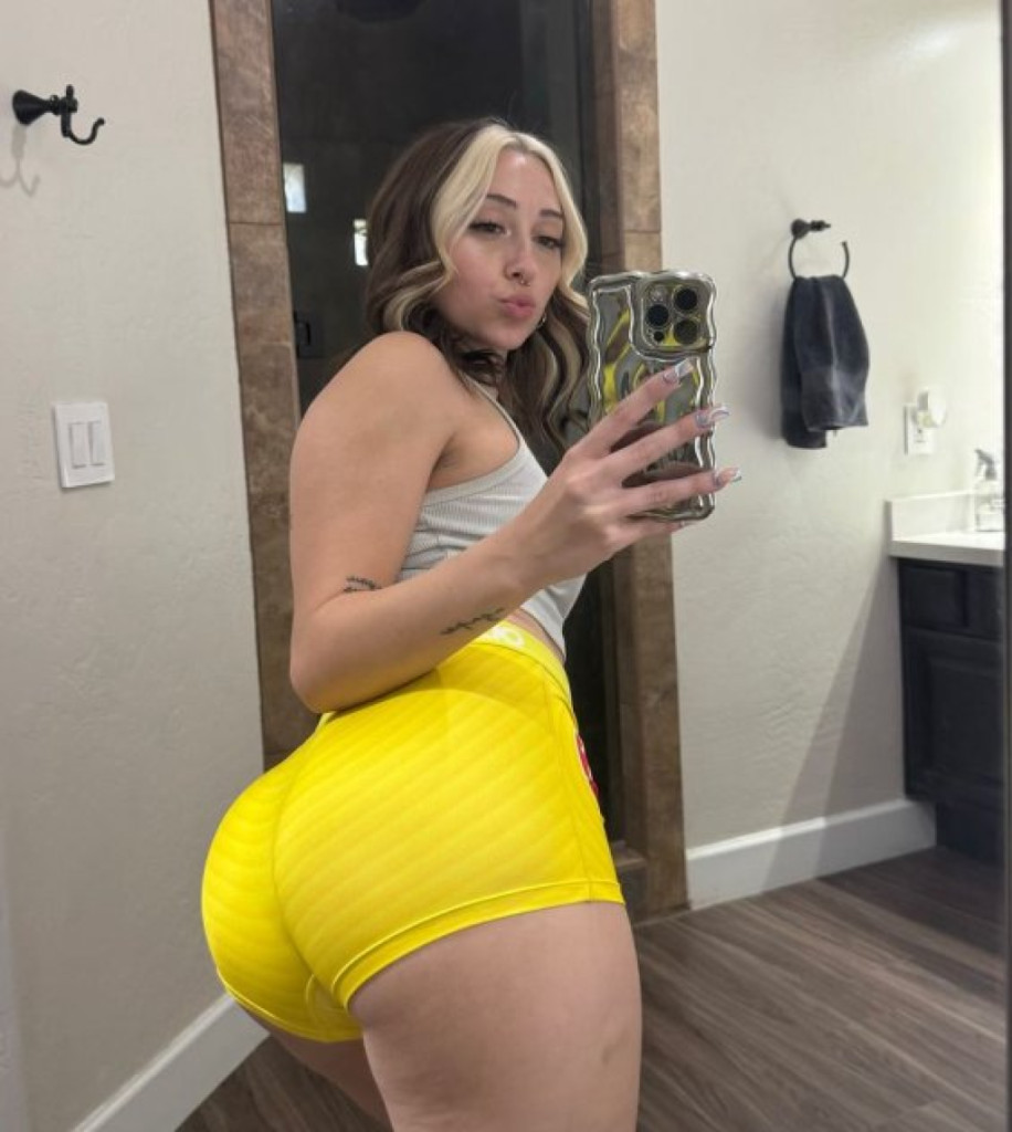 Cynthia photo 1