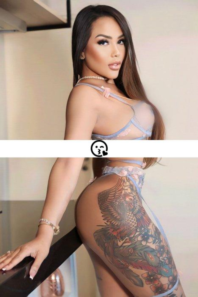 Mia Louise photo 1