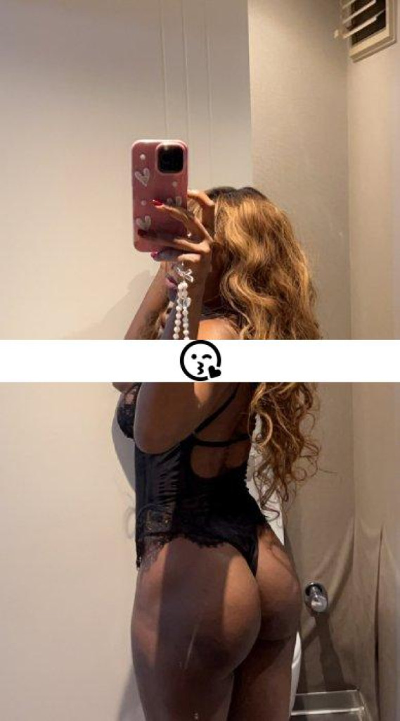 Nessa photo 1
