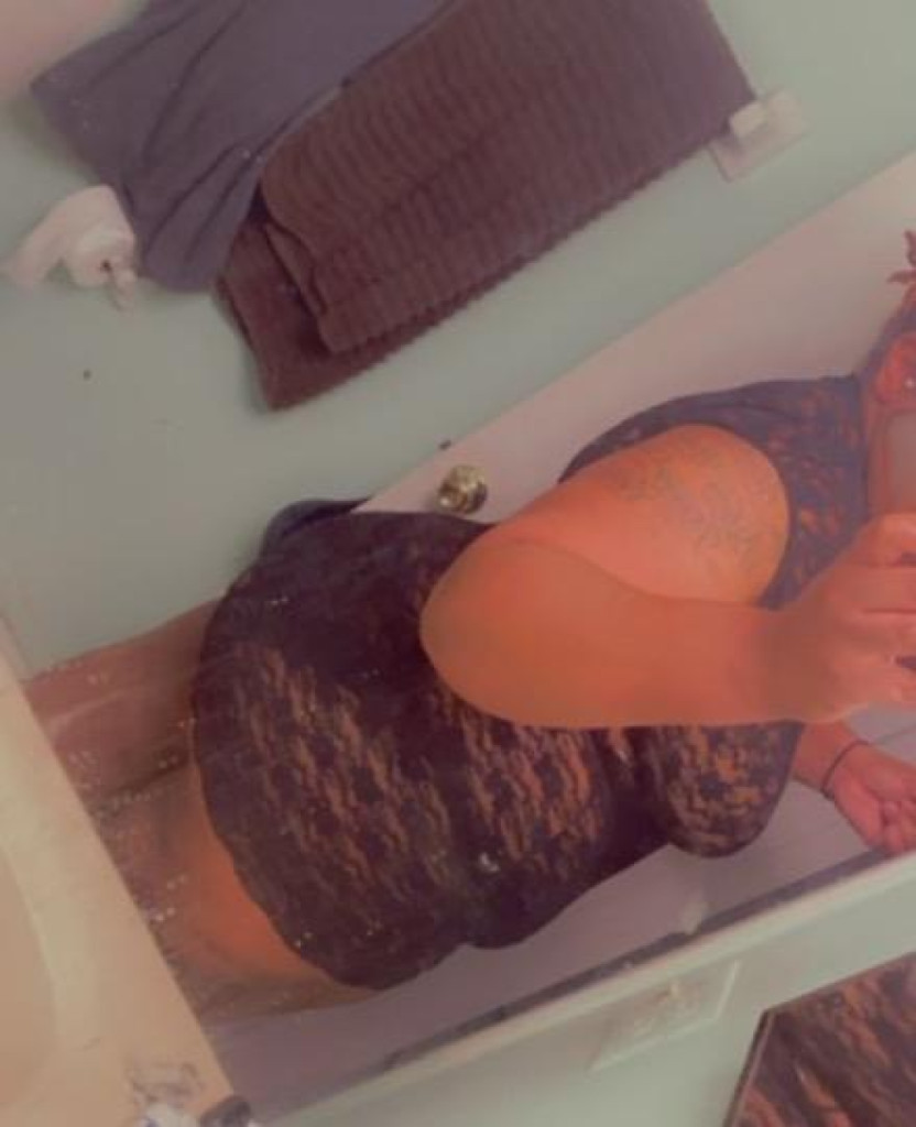 Lady photo 1