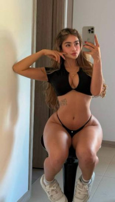 😋😋I’m available for both 😎😏 Incall and outcall 😍🤩 listing photo