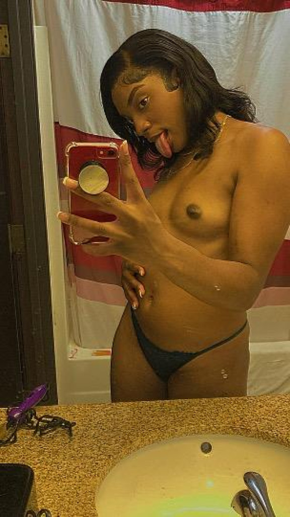 Naomi Delight 💋 photo 1