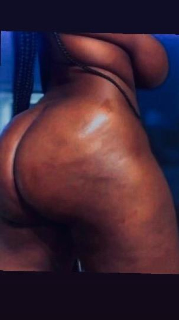 Chantalle photo 1
