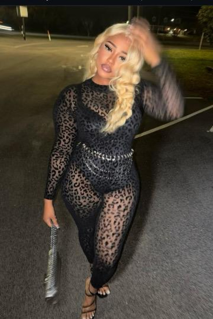 Ashely photo 1