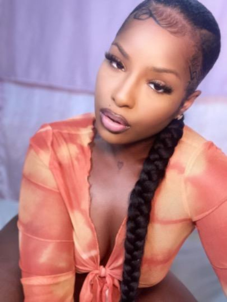 Laylani photo 1