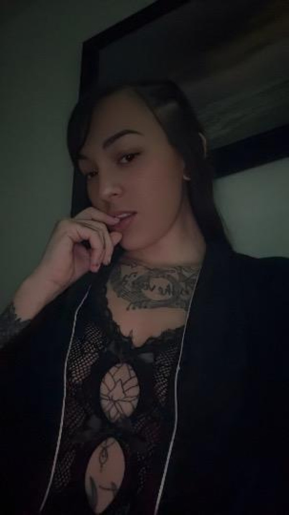 Fun-day Sunday w/Petite Exotic Goddess photo 1
