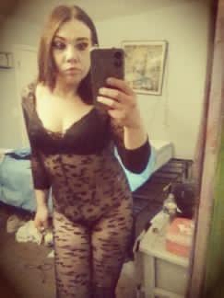 Kristy photo 1