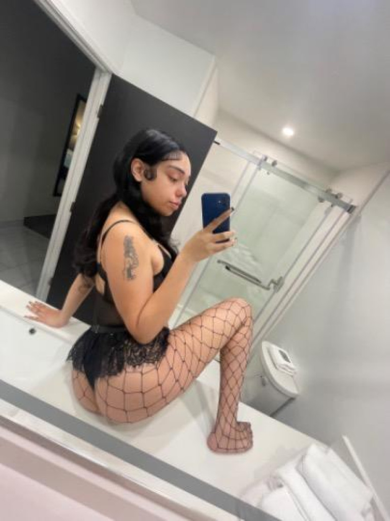 Bi🍦💦 photo 1