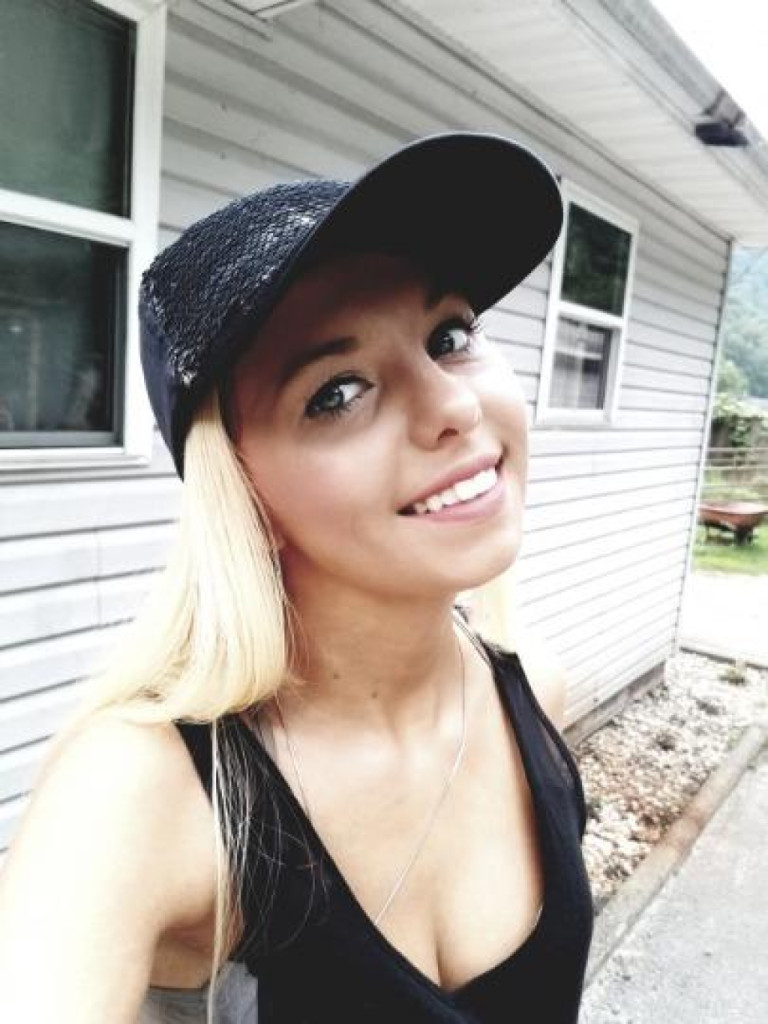 Wild Country Girl photo 1