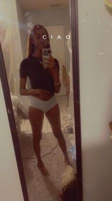 🙈 listing photo