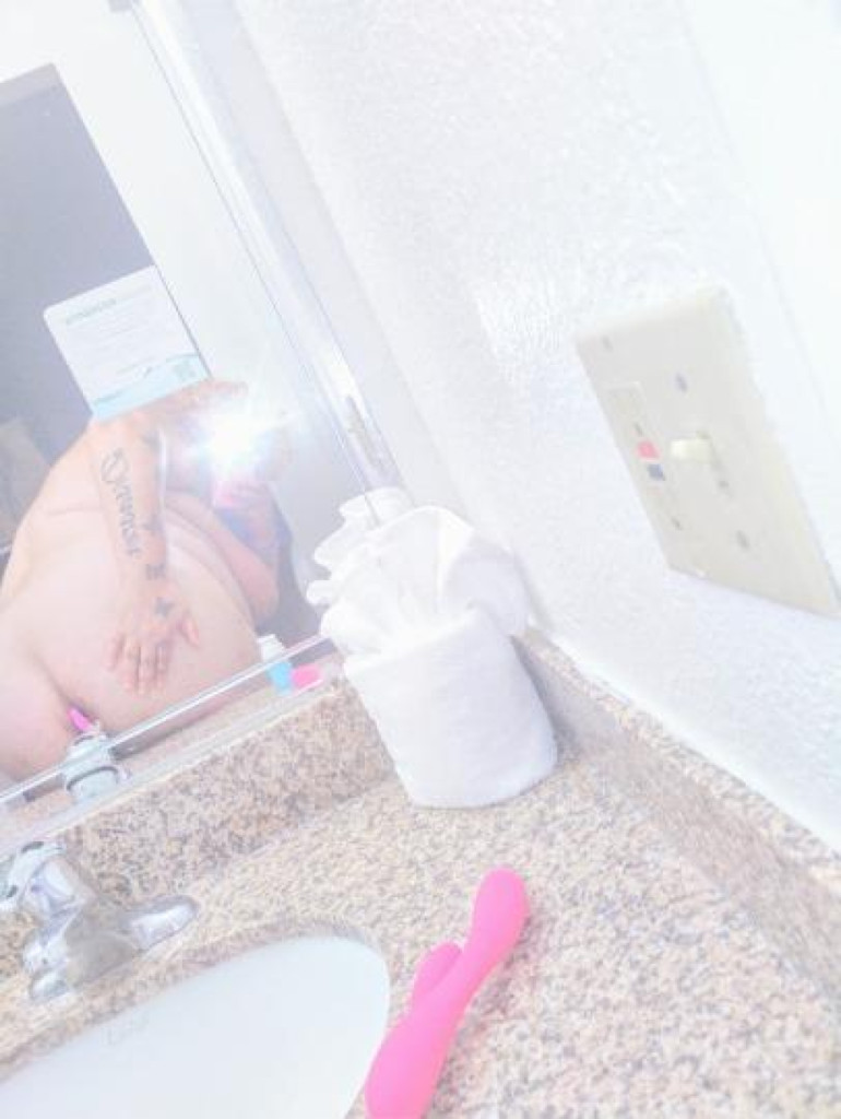 Pinky photo 1