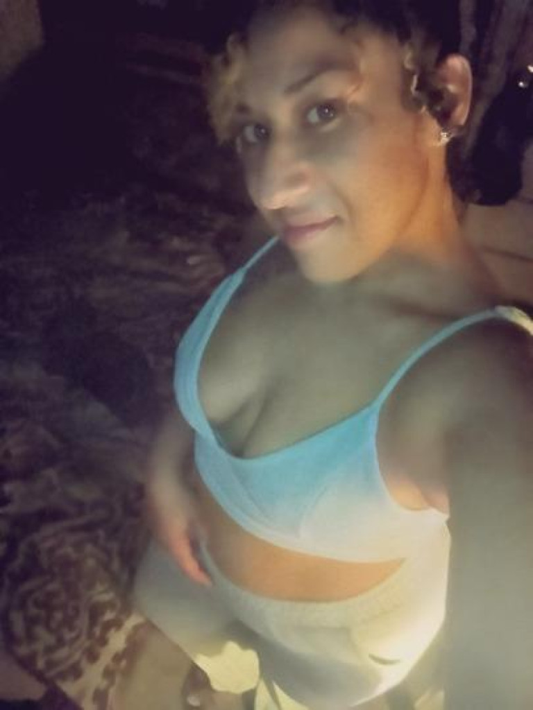 Sophie photo 1