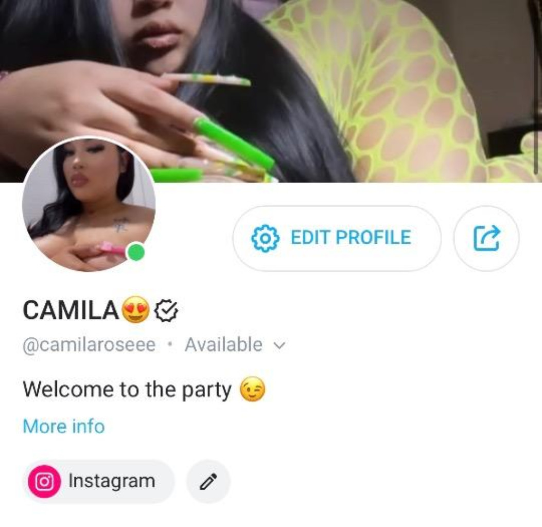 Camila photo 1