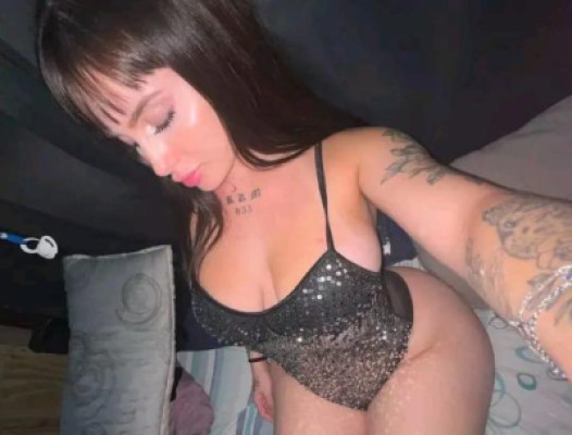 Hola mi amor dame el gusto de atenderte soy una hermosa latina listing photo