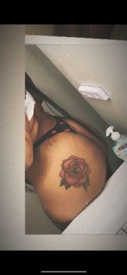 Sexy Thick Light skin Big booty bitch Available for INCALL💕OUTCALL🏡💸 & CARDATES🚘 listing photo