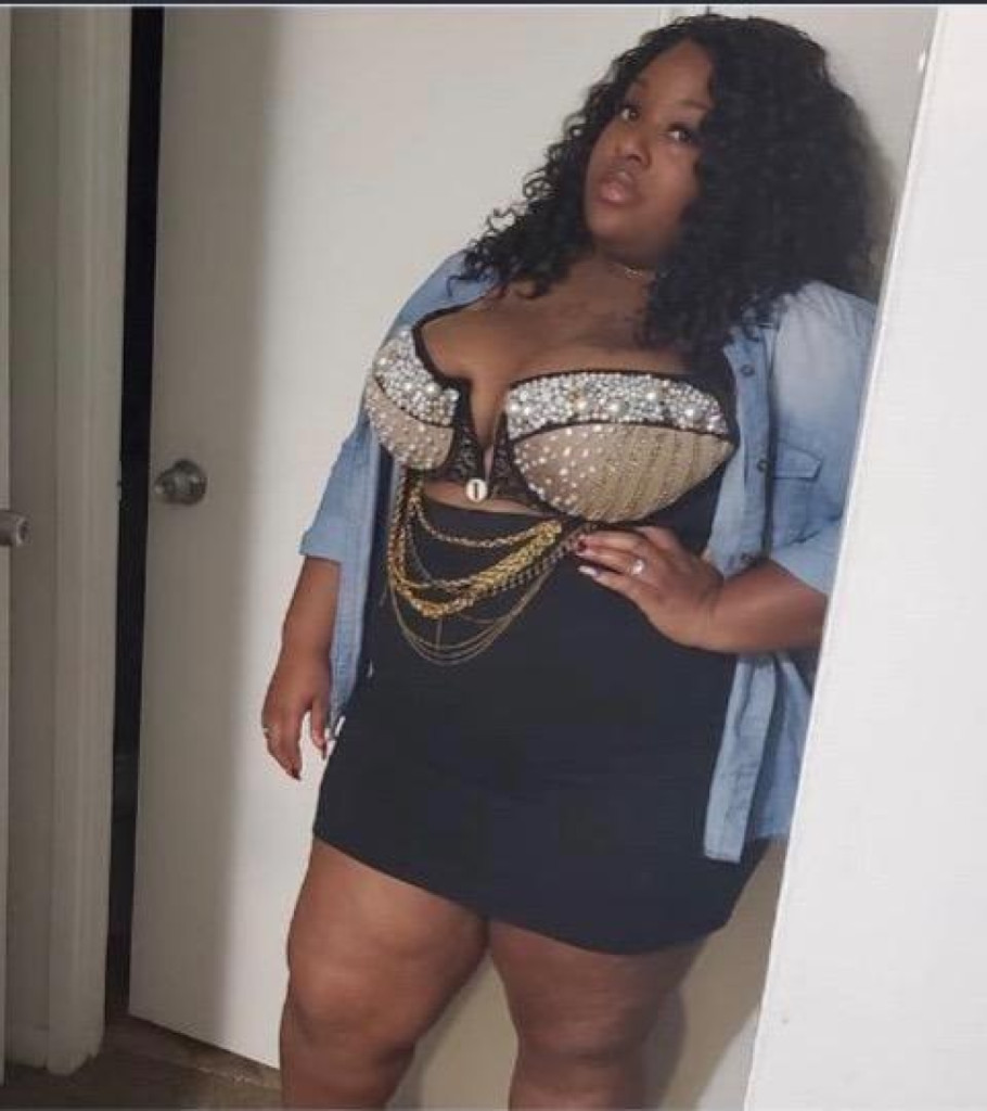 Naomi photo 1